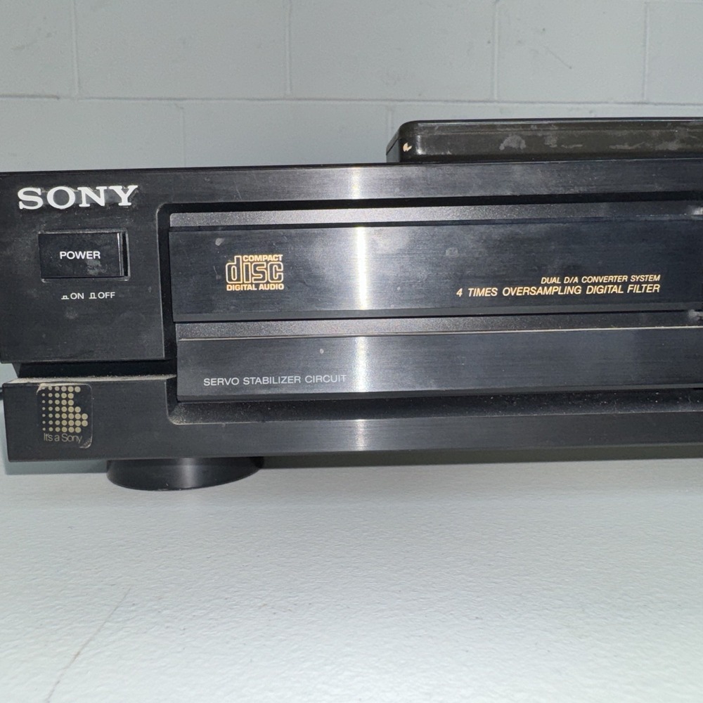Vintage Sony Compact Disc Player CDP-390‎ USED Untested